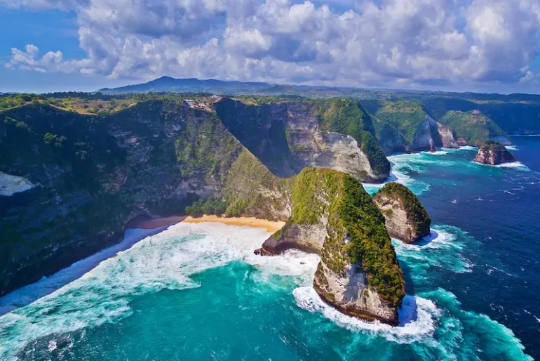 Paket-Tour-Bali-Nusa-Penida-3-Hari-2-Malam-770×514